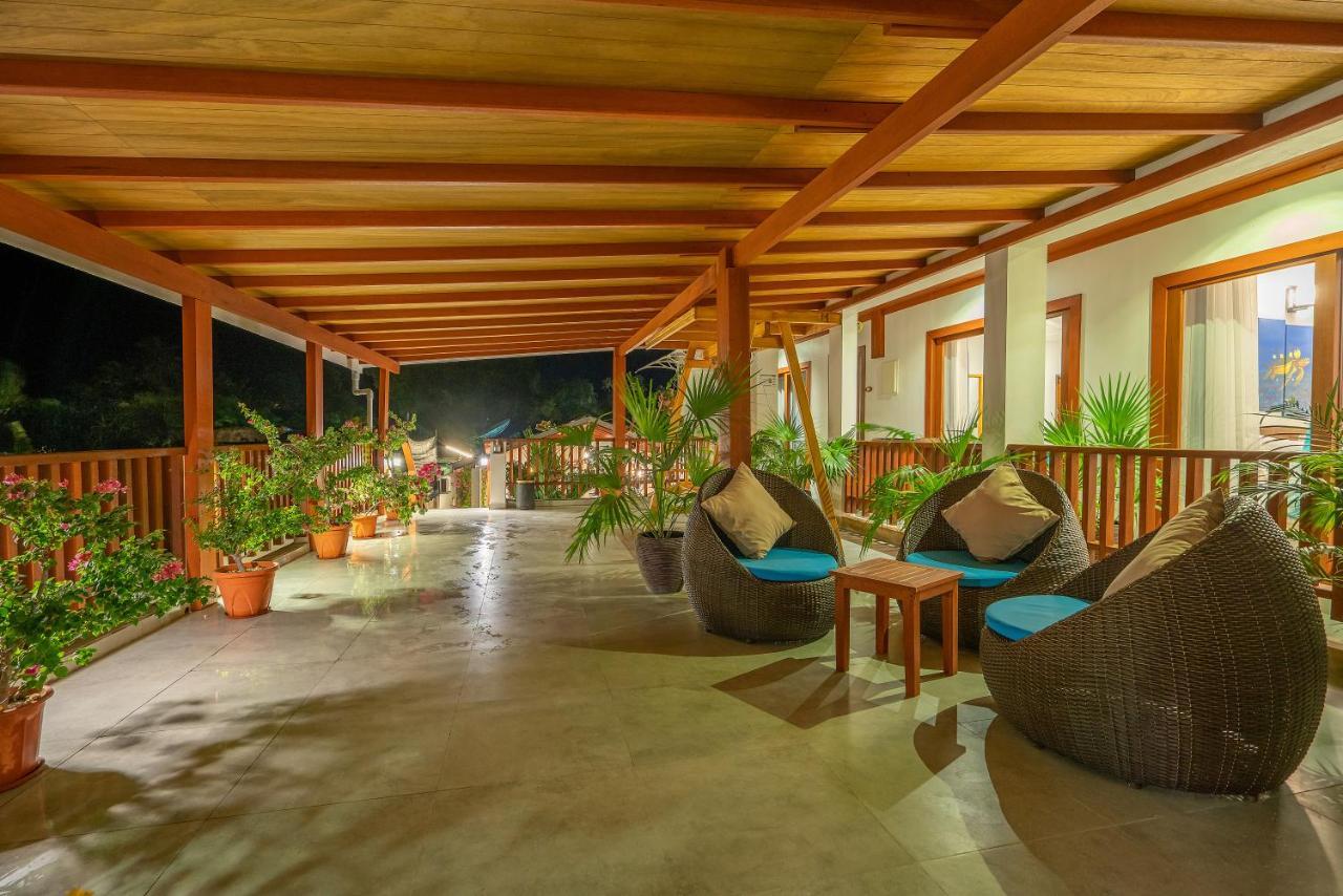 Ithaa Dhigurah - Feel Like Home Stay Экстерьер фото